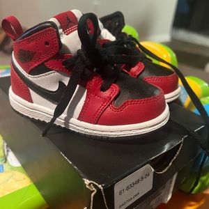Toddler air Jordan sneakers